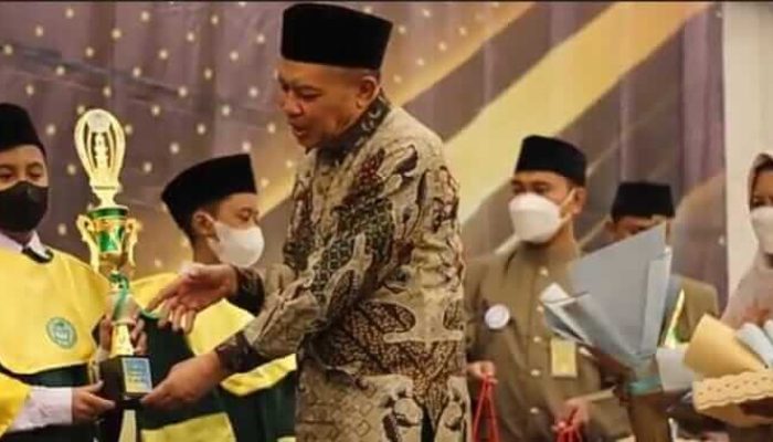 Wisuda-2
